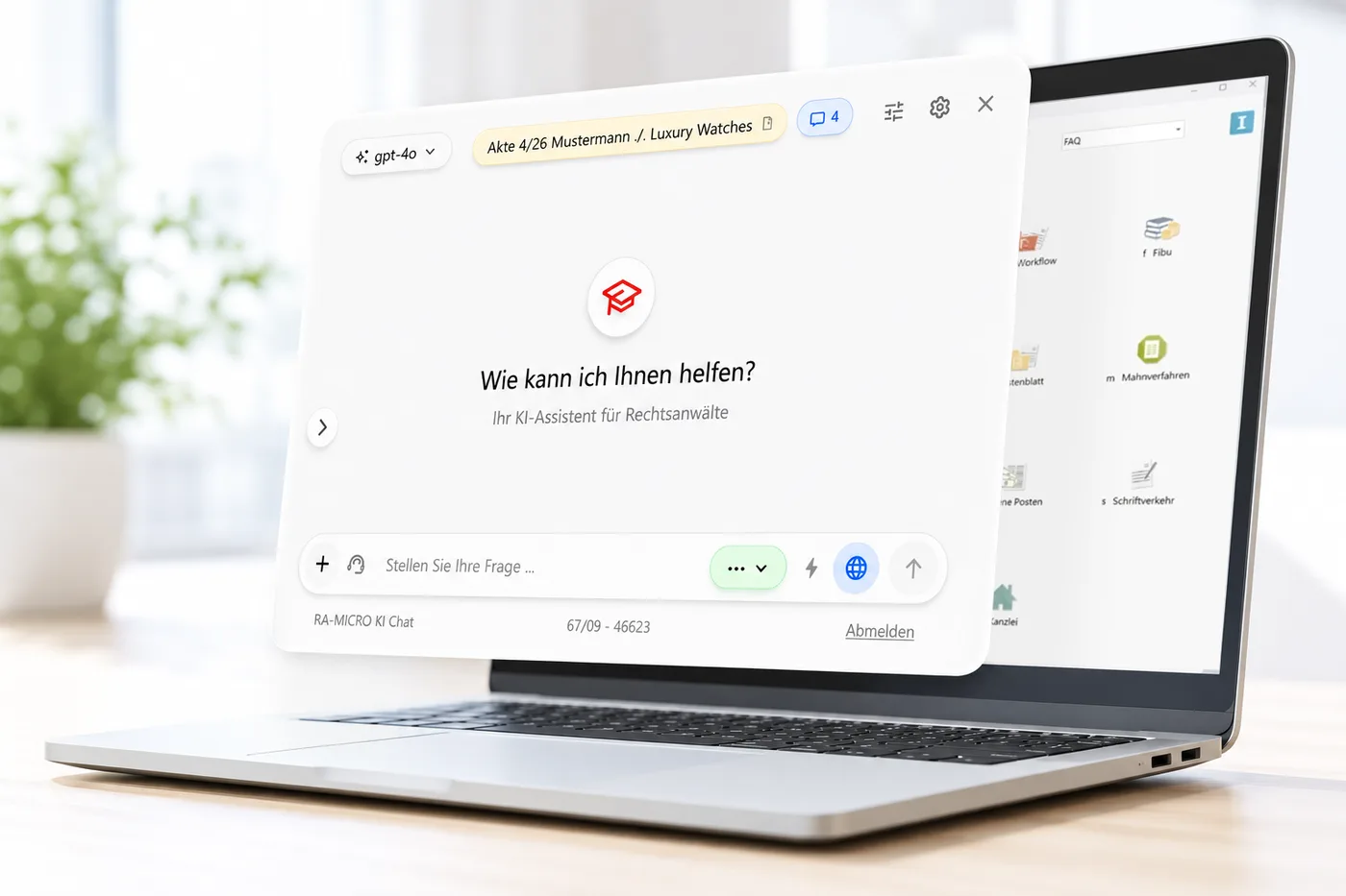 RA-MICRO KI-Chat auf einem Notebook, geöffnet im Kontext einer Akte
